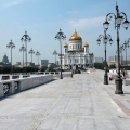 Строительство пешеходной зоны и моста через реку Москву от Якиманской набережной к Храму Христа Спасителя 